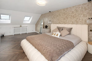 Photo 15- click for photo gallery